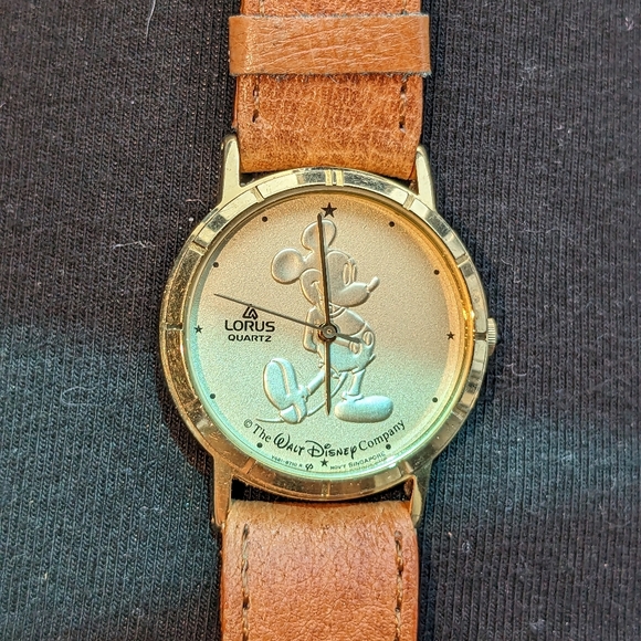 Vintage Disney Genuine leather watch